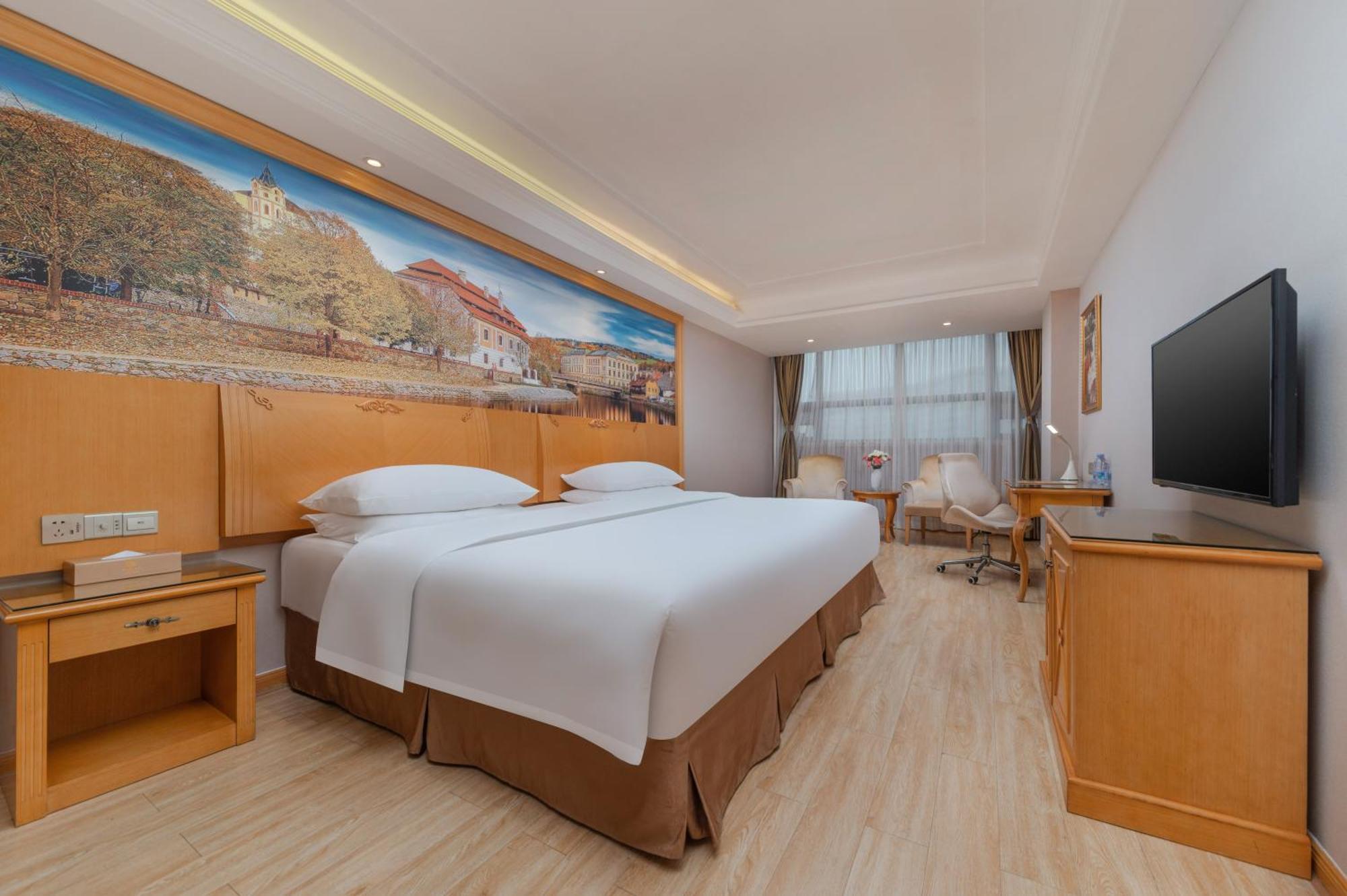 Vienna Hotel Shenzhen Fuyong Subway Station Екстер'єр фото